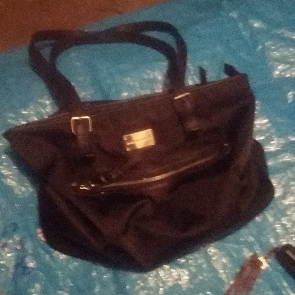 Black Kohl's Dana Buchman purse